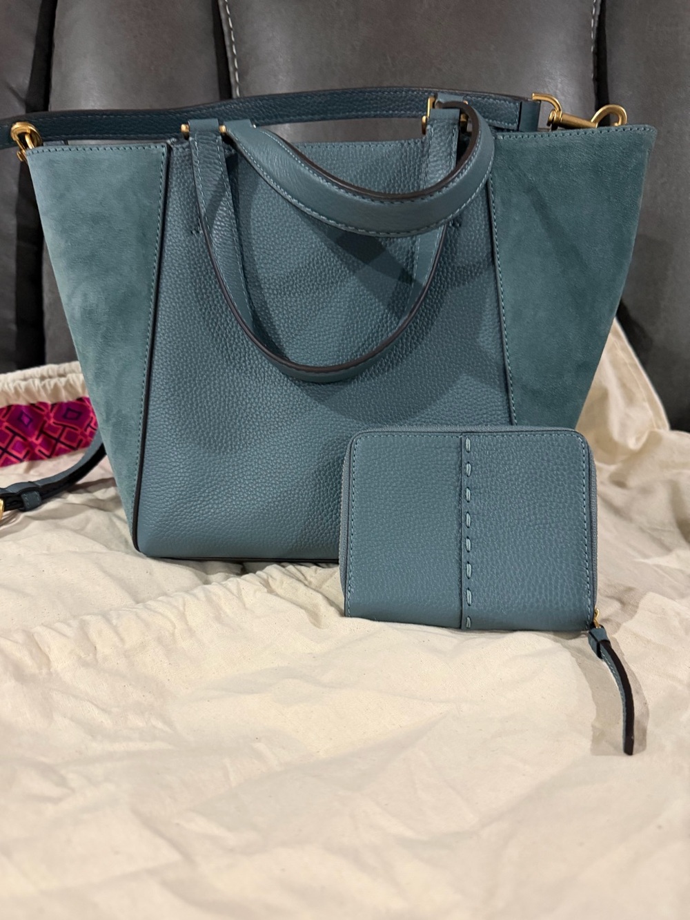 Tory Burch "Arctic Blue" McGraw Dragonfly Drawstring Satchel & Wallet Set - Picture 2 of 9